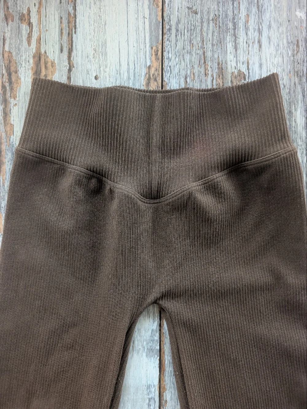 NVGTN Harmony Ribbed Seamless Flare Leggings Brown Women's XS - Picture 5 of 8